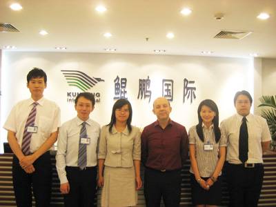 09年7月：鲲鹏总裁总经理与美国高校招生办公室主任 