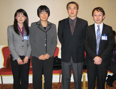 09年10月：鲲鹏高层与加拿大曼省现任移民官合影 