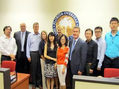 12年9月：鲲鹏访问美国佛州区域中心 