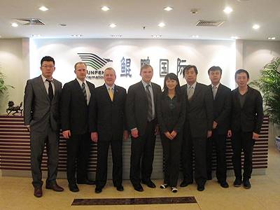 13年10月：CMB总裁、副总裁等高层访问鲲鹏移民